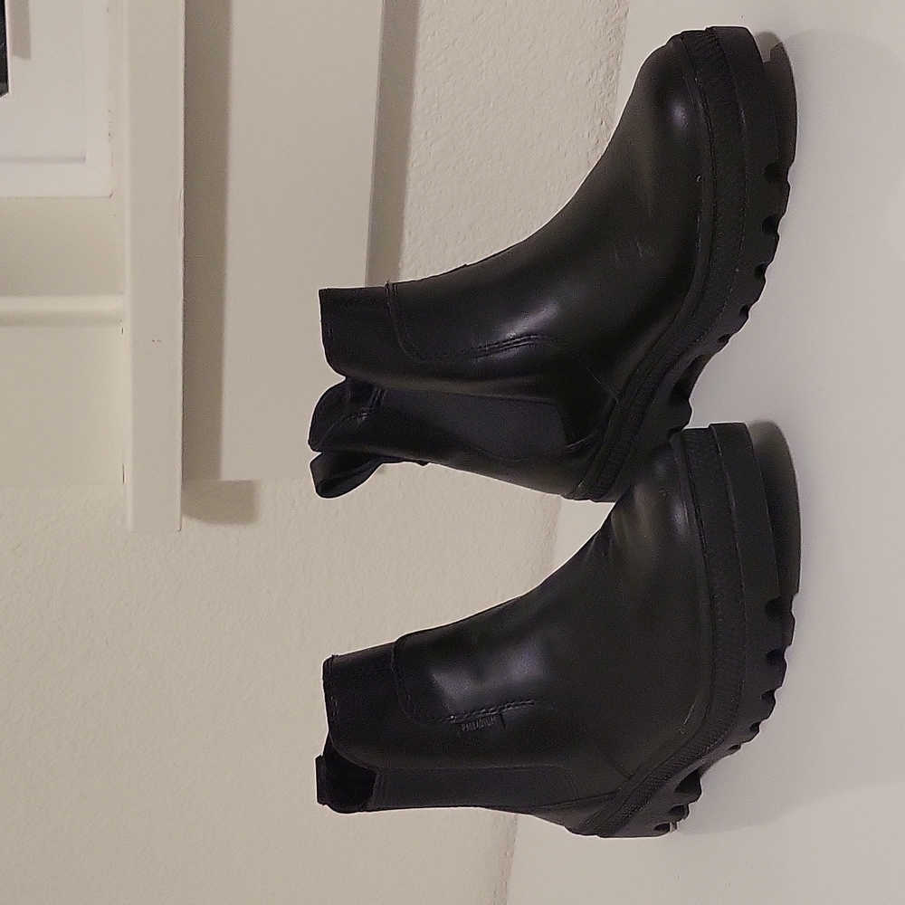 Palladium Chelsea Boots